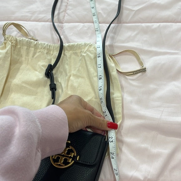 Tory Burch Black Leather Crossbody Phone Bag - Picture 7 of 9